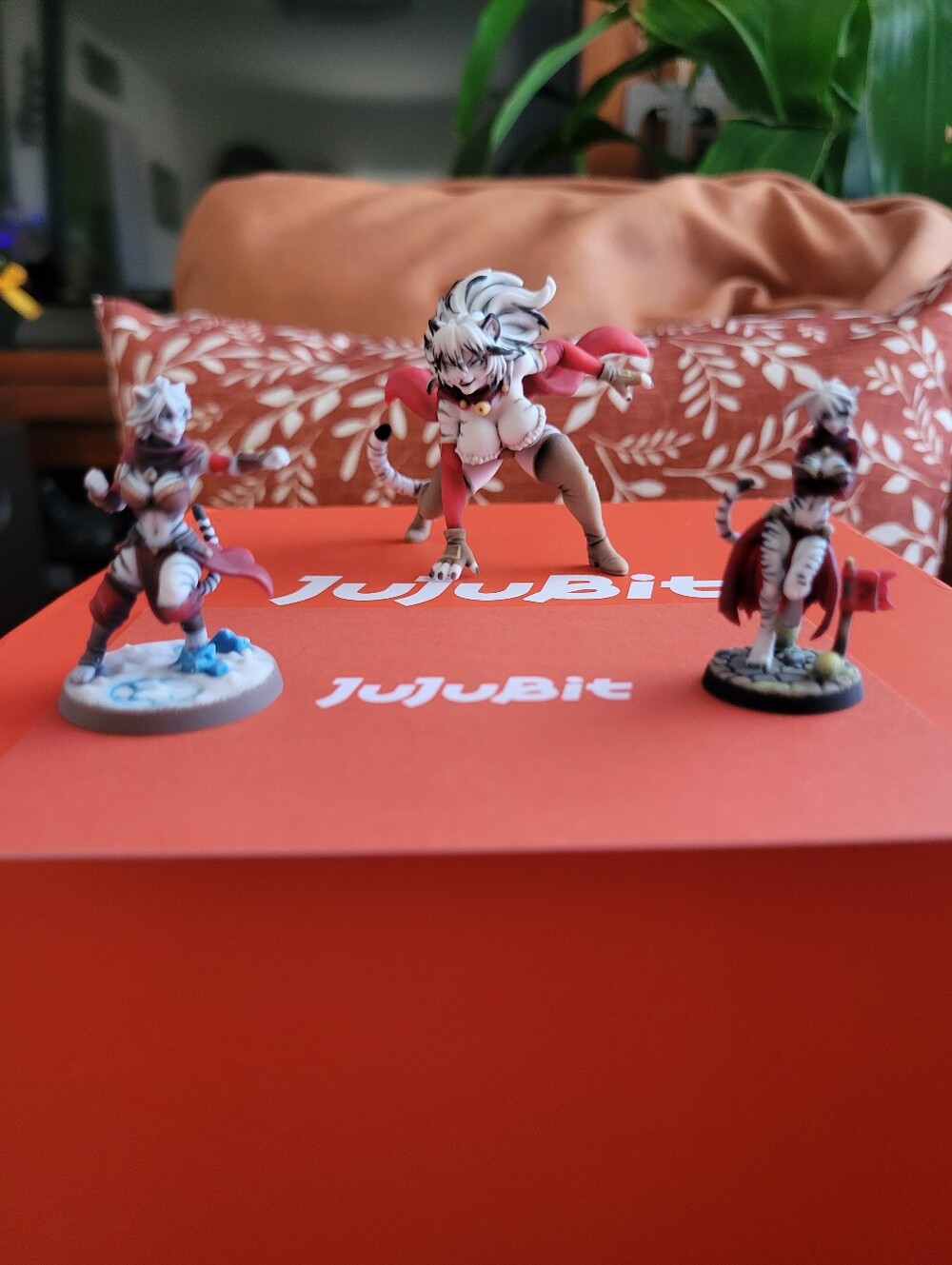 JuJu Red Trio Miniature Figure Set